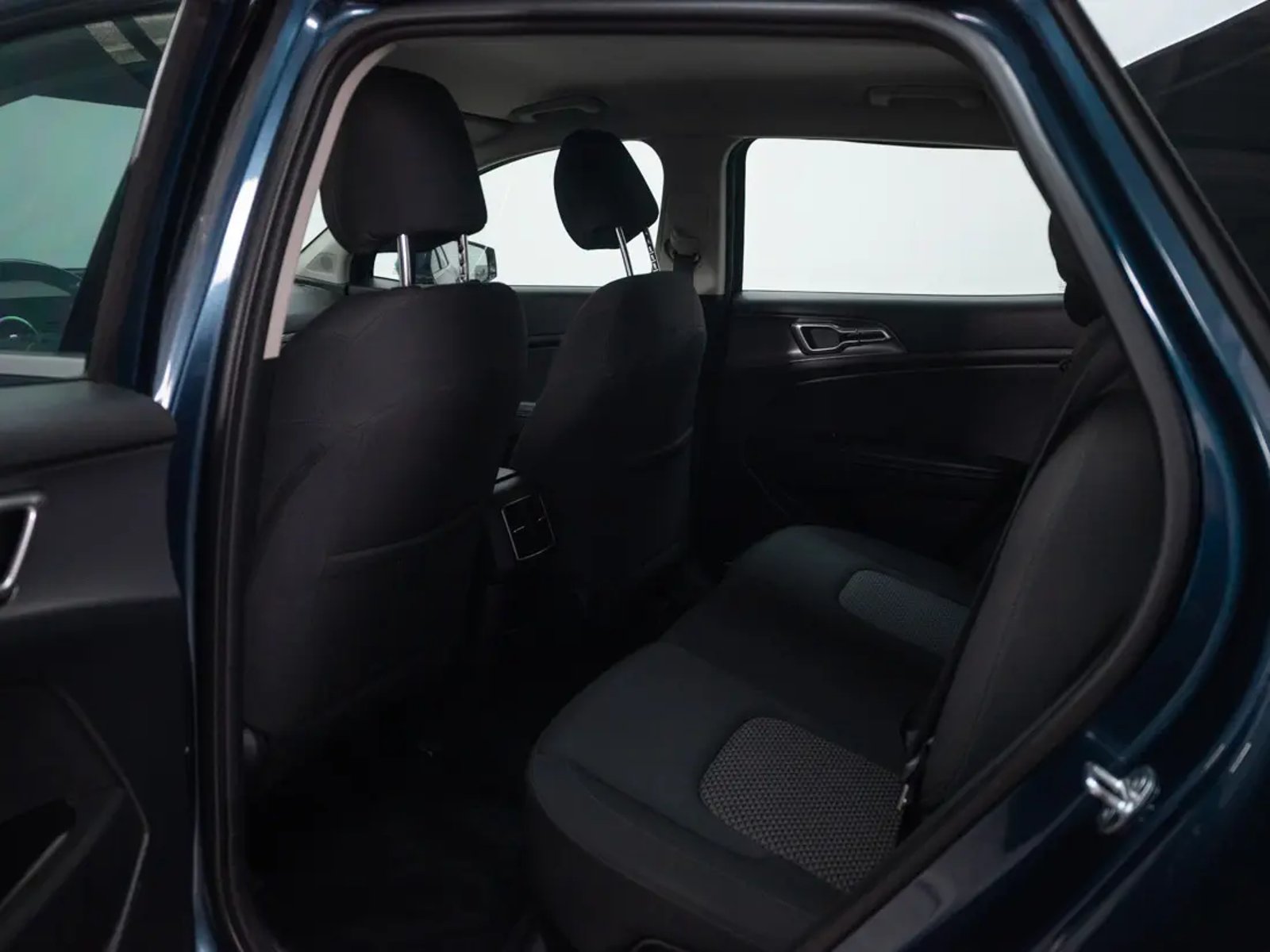 KIA SPORTAGE 2023 - Imagen 10 de 17