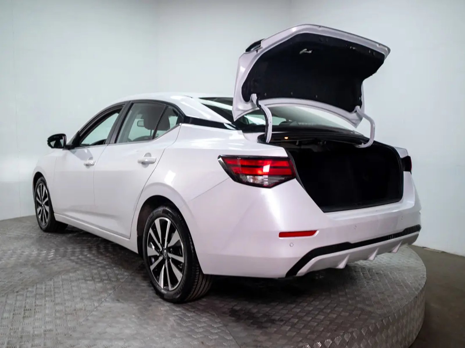 Nissan SENTRA 2023 - Foto 4 de 20