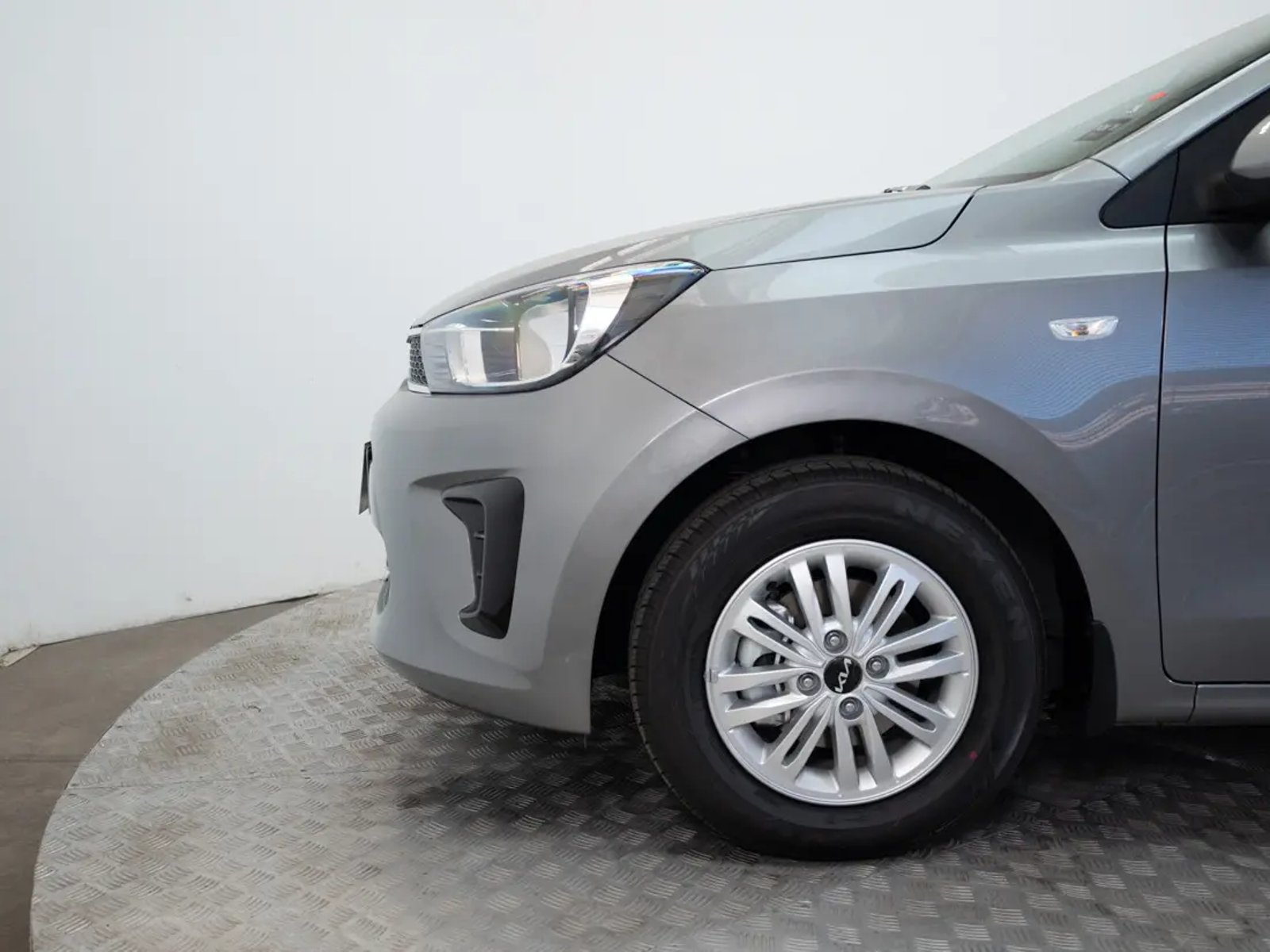 Kia SOLUTO 2026 - Imagen 17 de 20