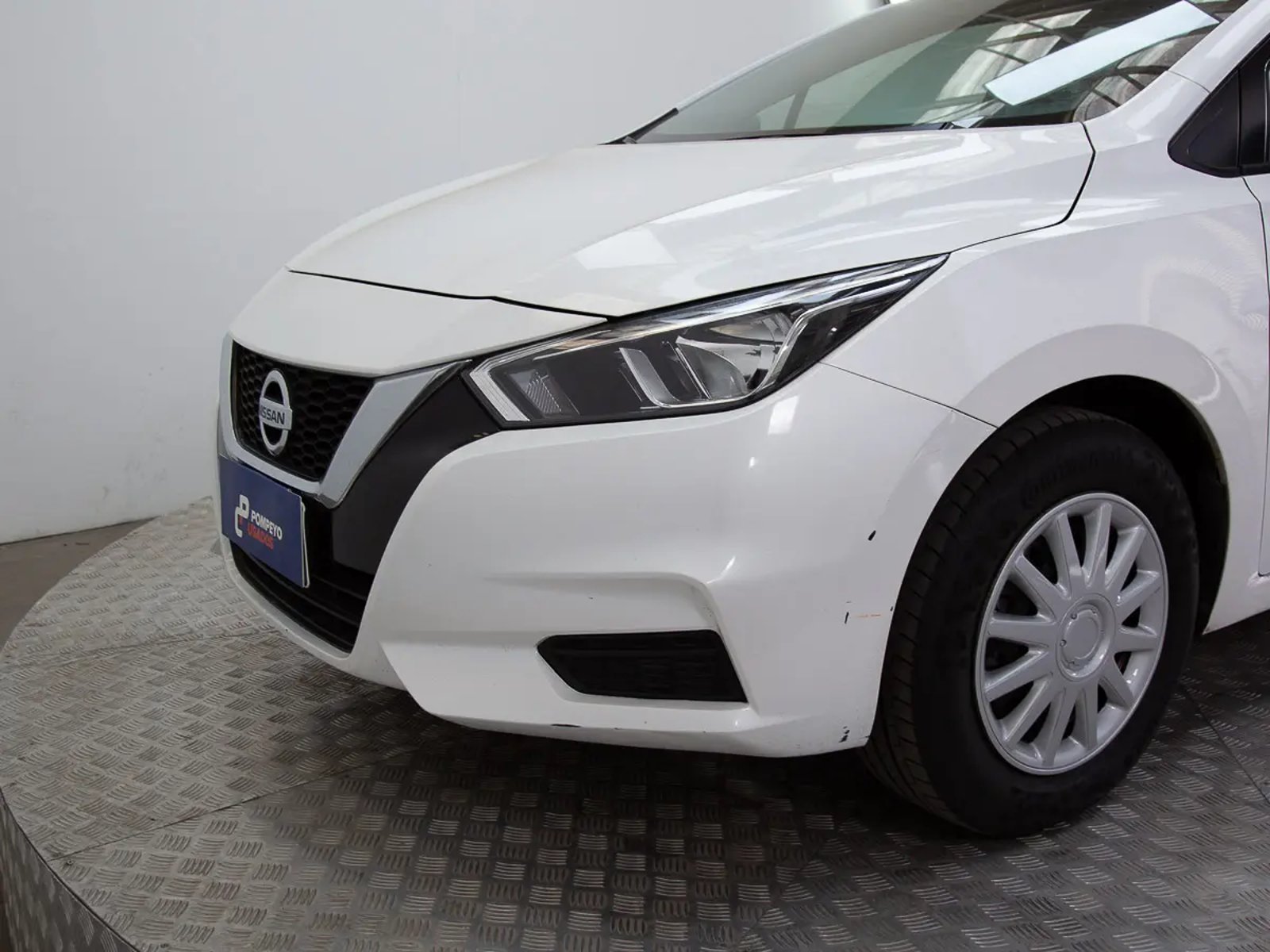 NISSAN VERSA 2023 - Imagen 16 de 17