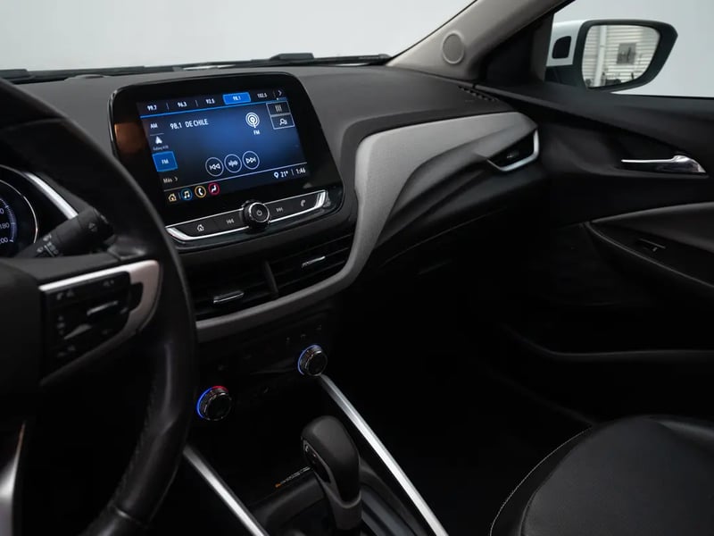 Chevrolet ONIX 2022 - Imagen 12 de 20