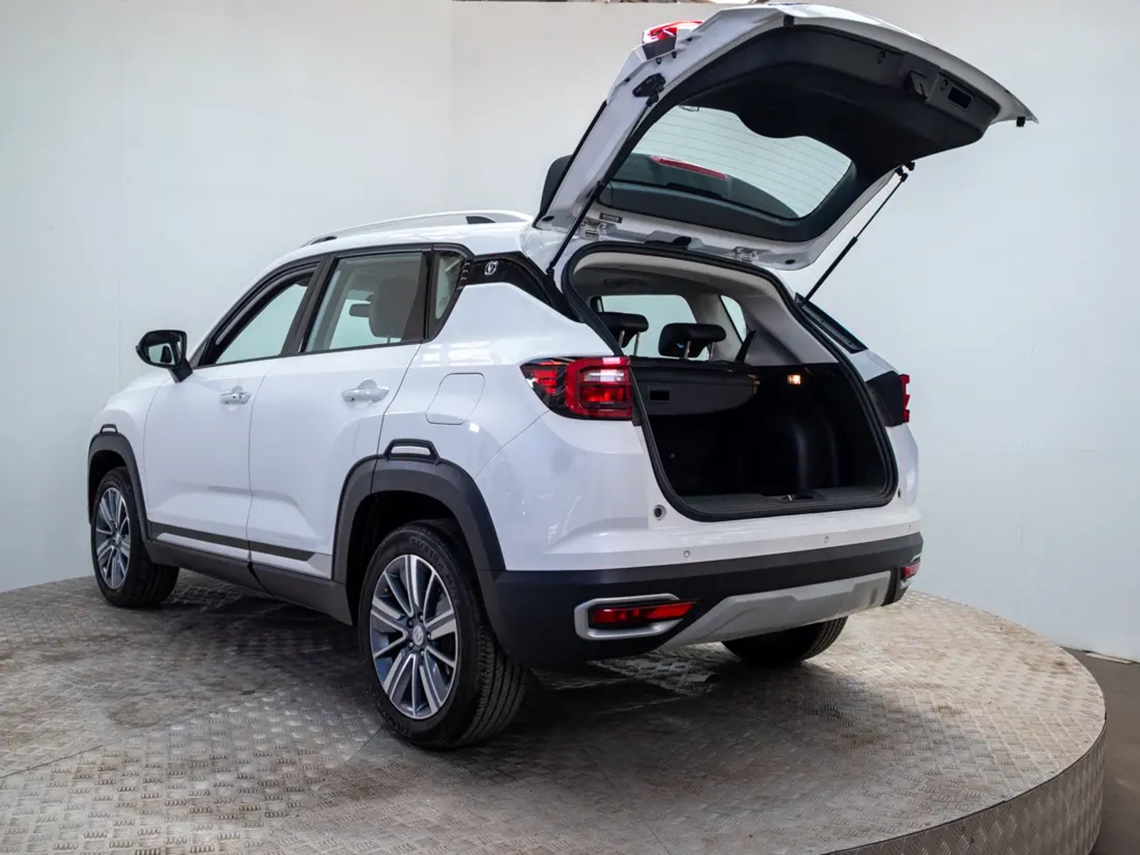 Geely COOLRAY 2024 - Imagen 10 de 20