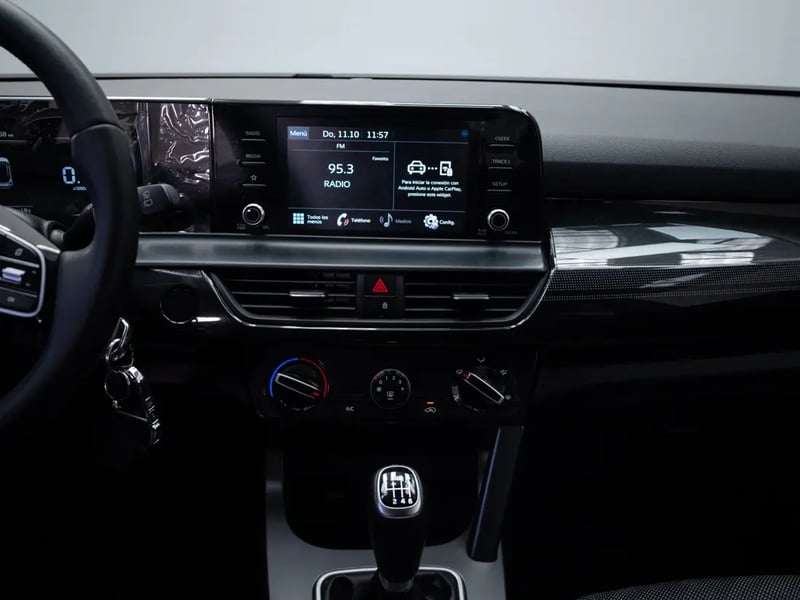 Kia SELTOS 2024 - Imagen 16 de 19