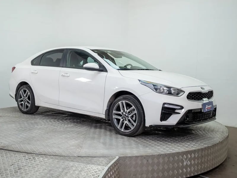 Kia CERATO 2019 - Imagen 9 de 19
