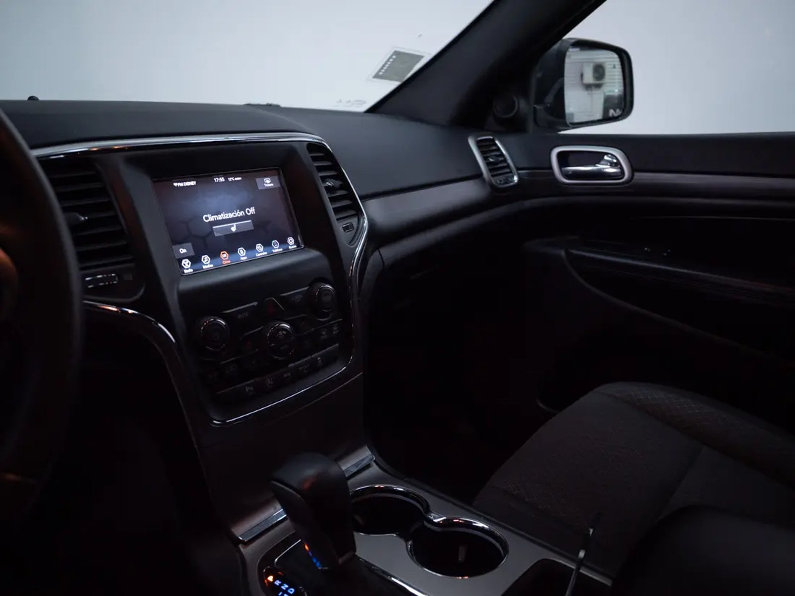 Jeep GRAND CHEROKEE 2020 - Imagen 12 de 18