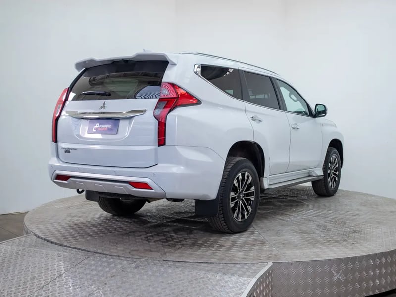 Mitsubishi MONTERO SPORT 2024 - Imagen 7 de 19