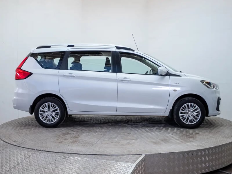 Suzuki ERTIGA 2022 - Imagen 8 de 17