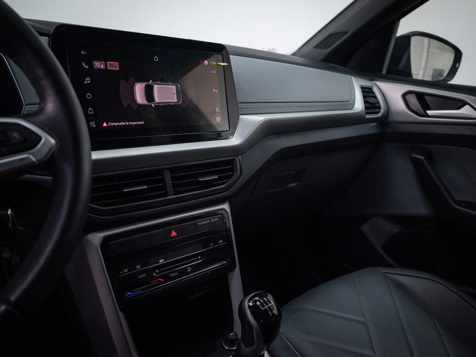 VOLKSWAGEN T-CROSS 2025 - Imagen 12 de 20