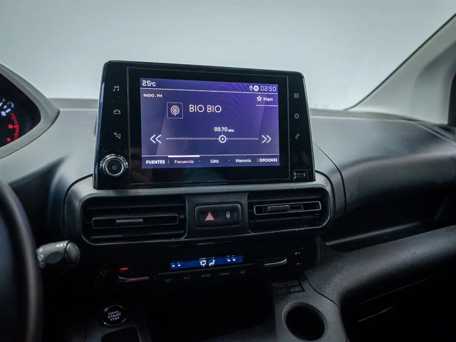 PEUGEOT RIFTER 2024 - Imagen 12 de 16