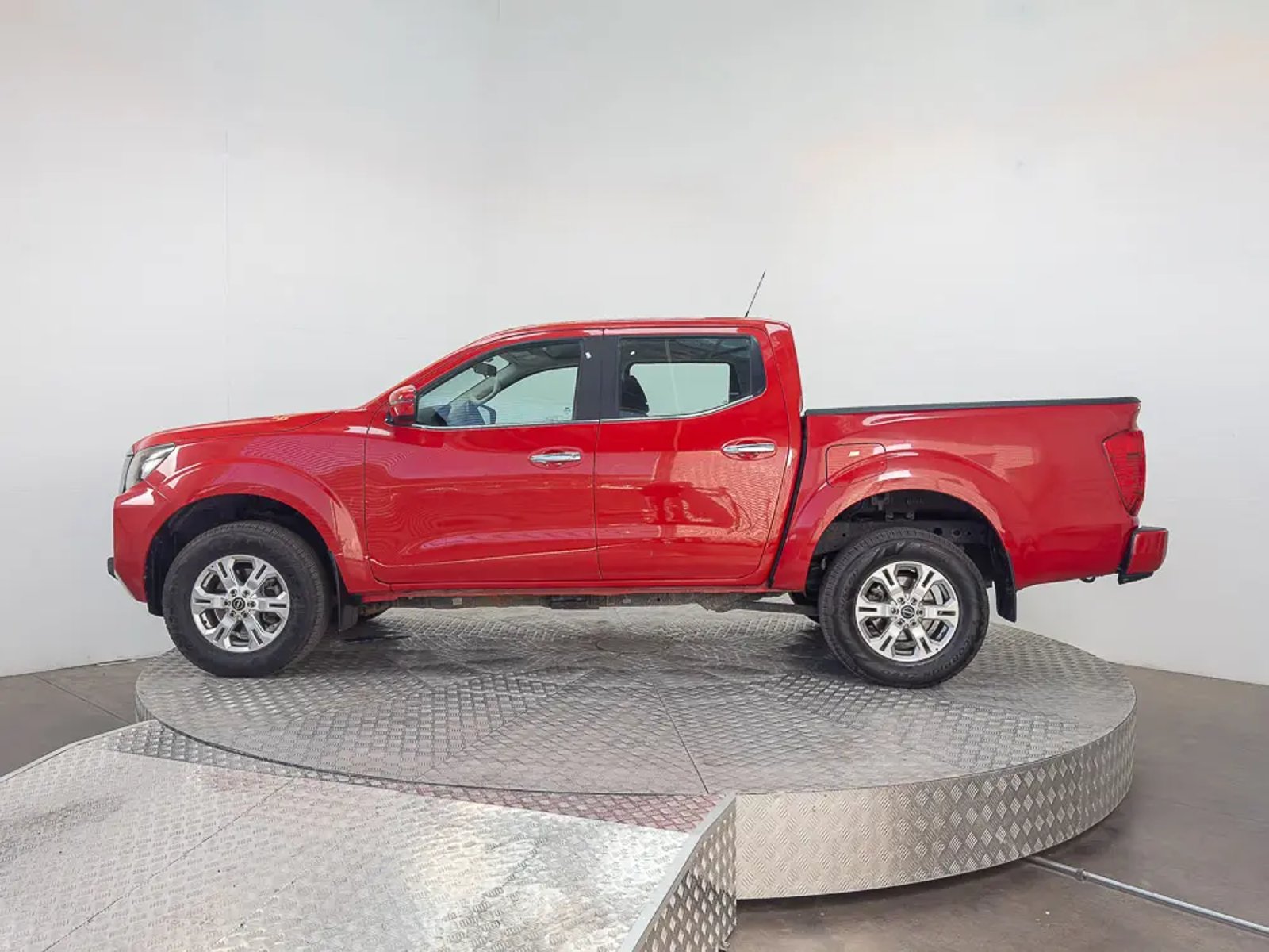 NISSAN NAVARA 2024 - Imagen 5 de 16