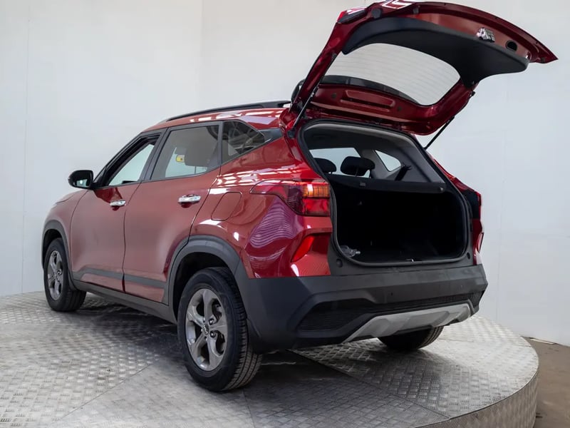 Kia SELTOS 2023 - Imagen 10 de 19