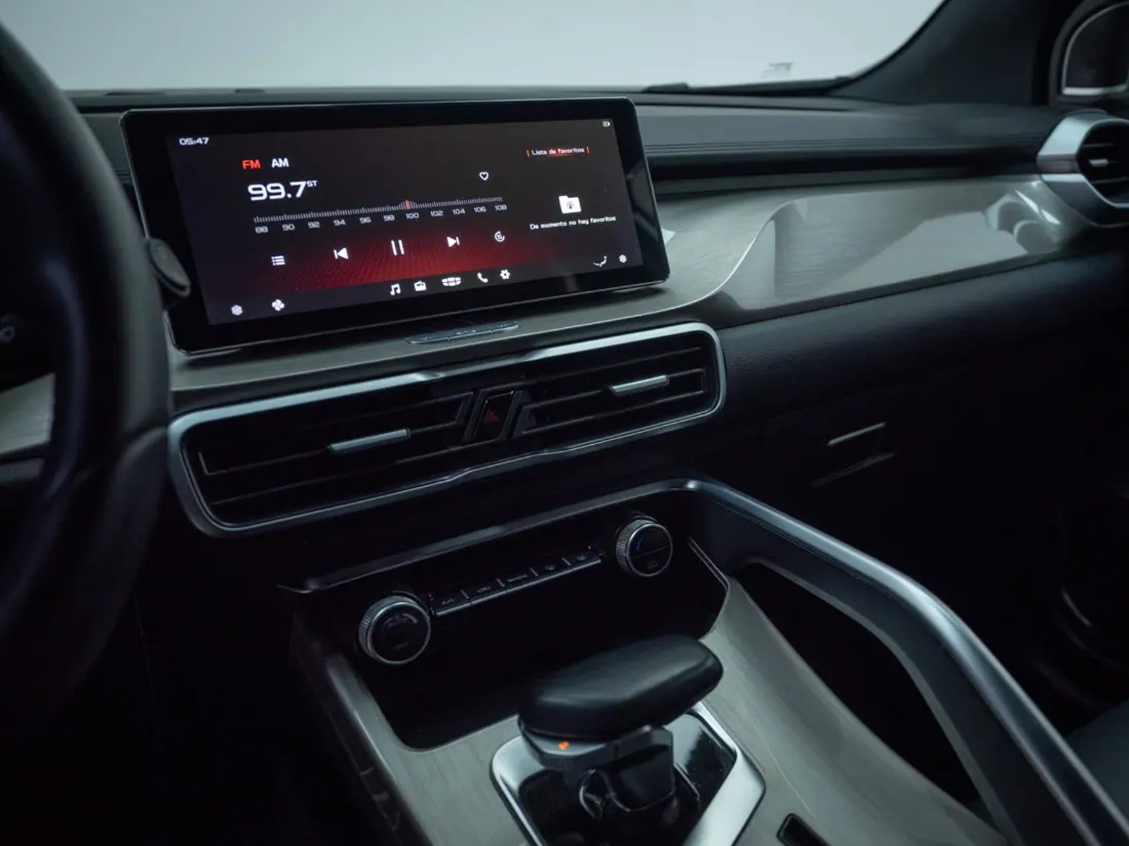 GEELY COOLRAY 2023 - Imagen 15 de 20