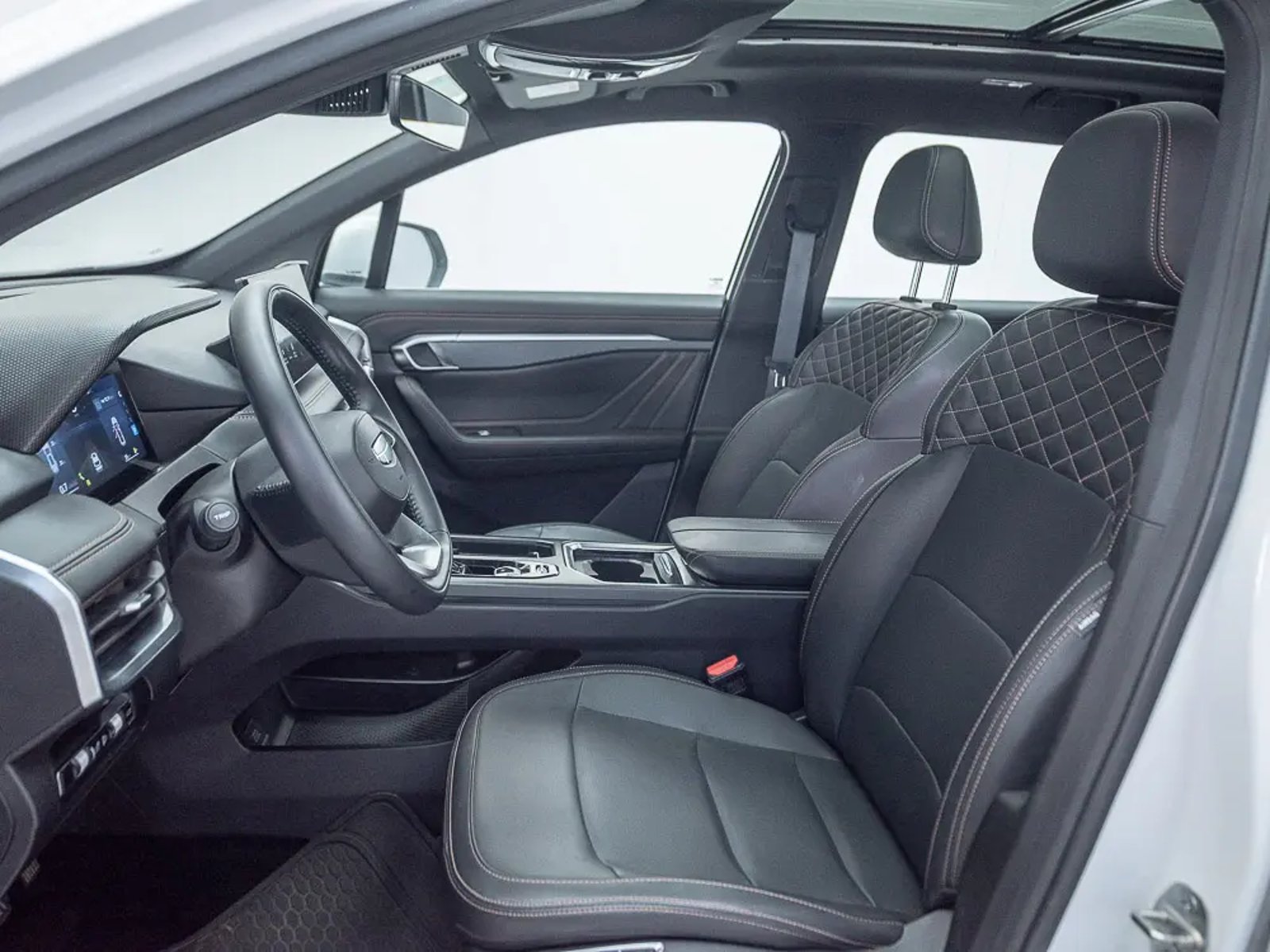 GEELY OKAVANGO 2025 - Imagen 14 de 19