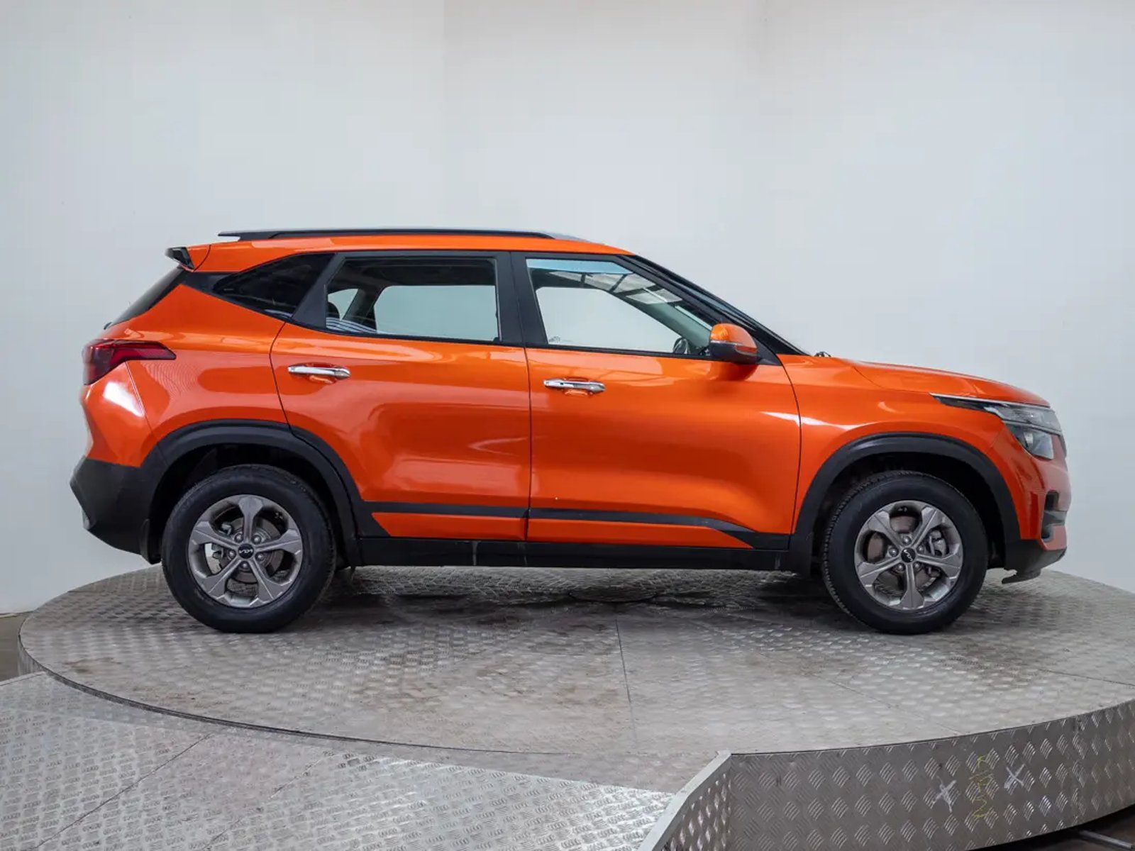 Kia SELTOS 2022 - Imagen 8 de 20