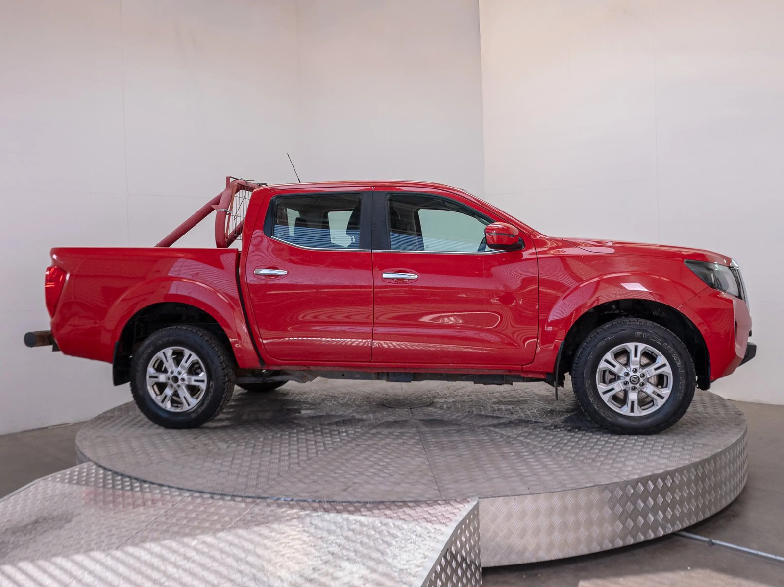 NISSAN NAVARA 2024 - Imagen 10 de 18
