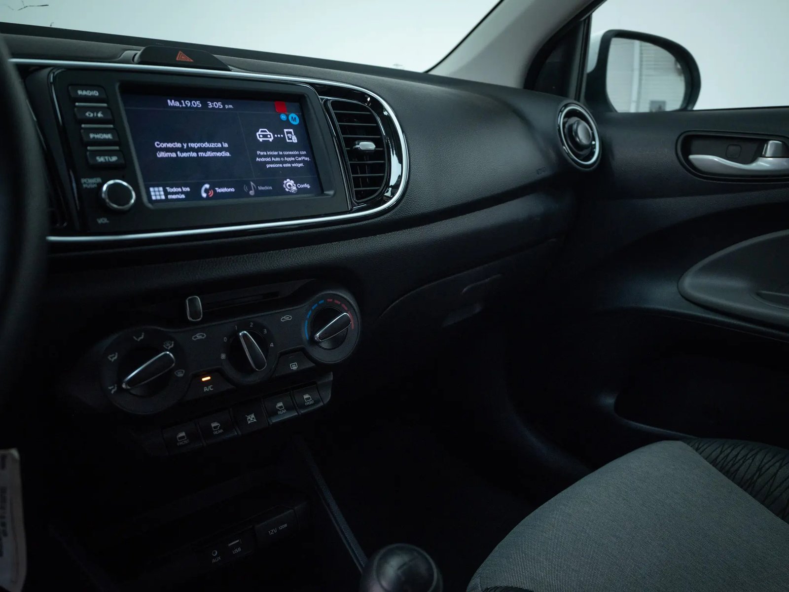 Kia SOLUTO 2026 - Imagen 15 de 19
