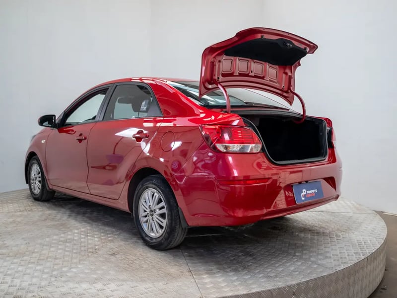Kia SOLUTO 2024 - Imagen 10 de 19