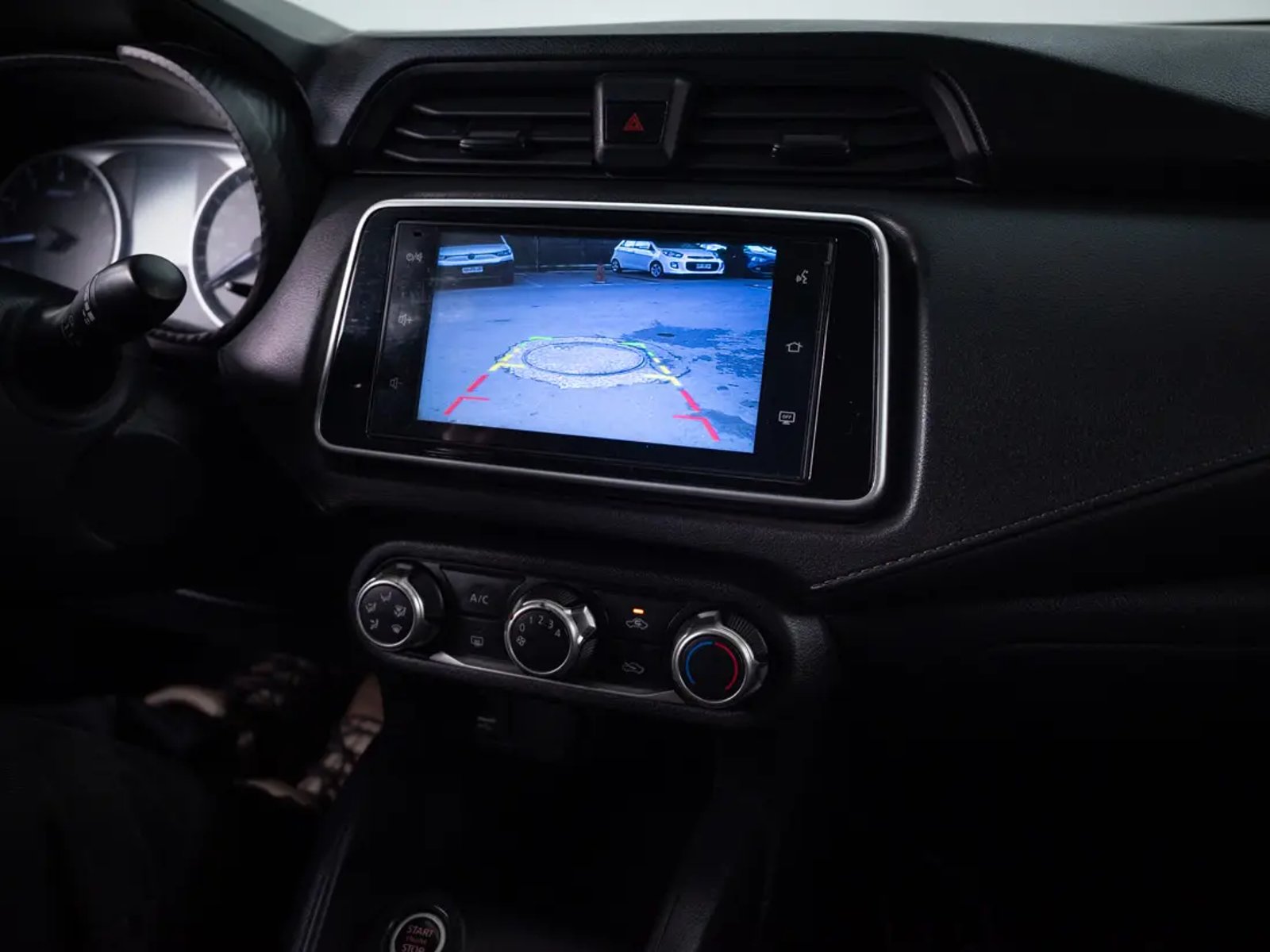 Nissan VERSA 2021 - Imagen 18 de 20