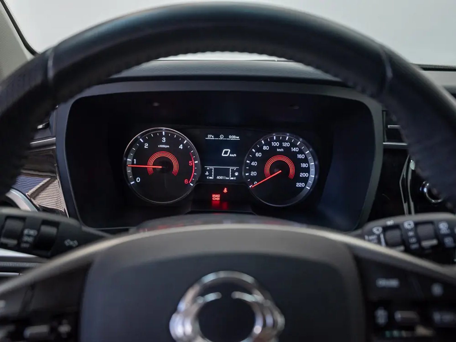 SSANGYONG KORANDO 2023 - Imagen 13 de 17