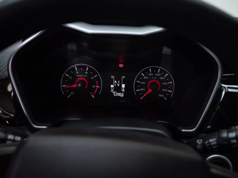 Mahindra KUV100 2021 - Imagen 13 de 18