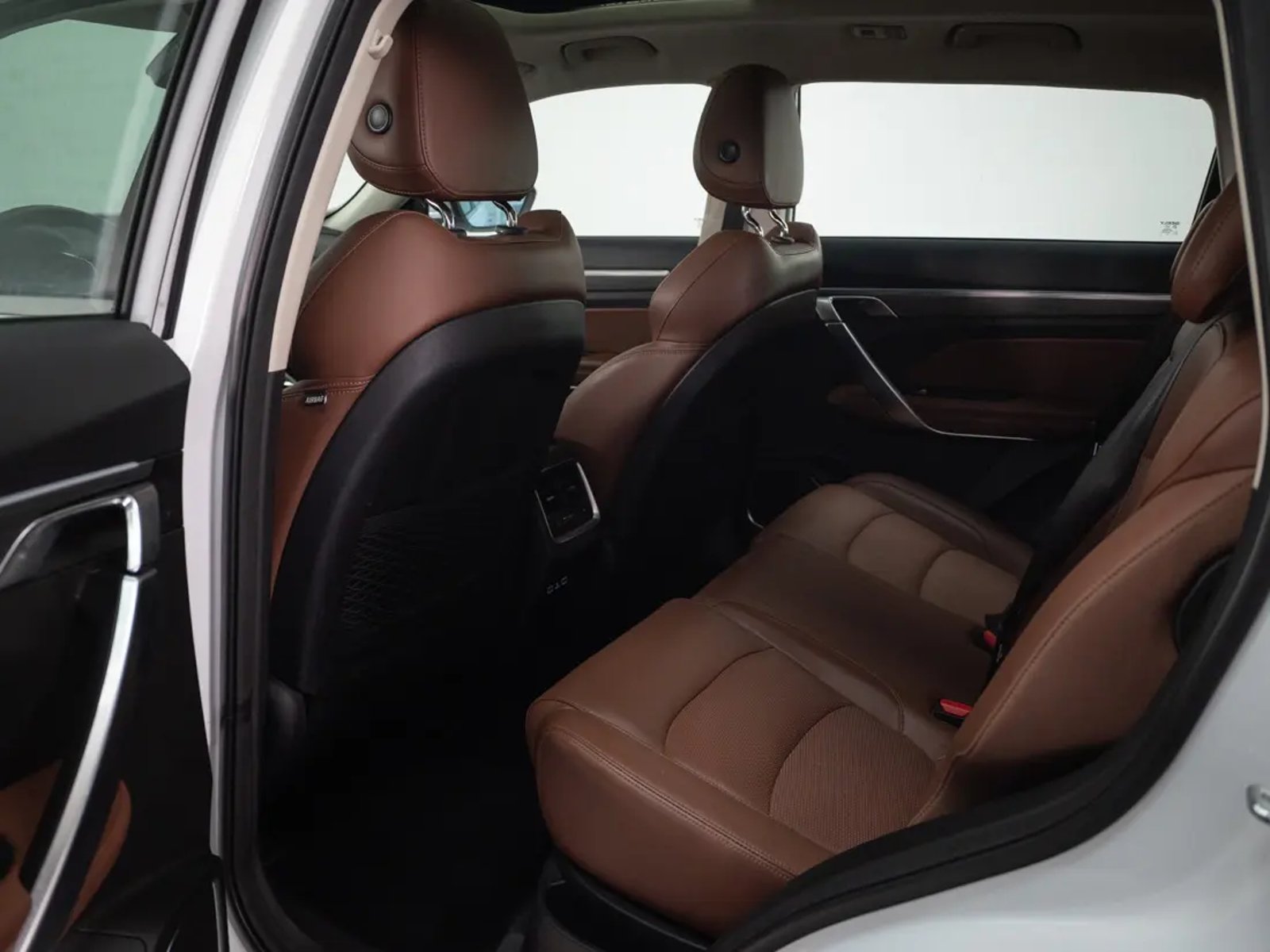 Geely AZKARRA 2024 - Imagen 15 de 20