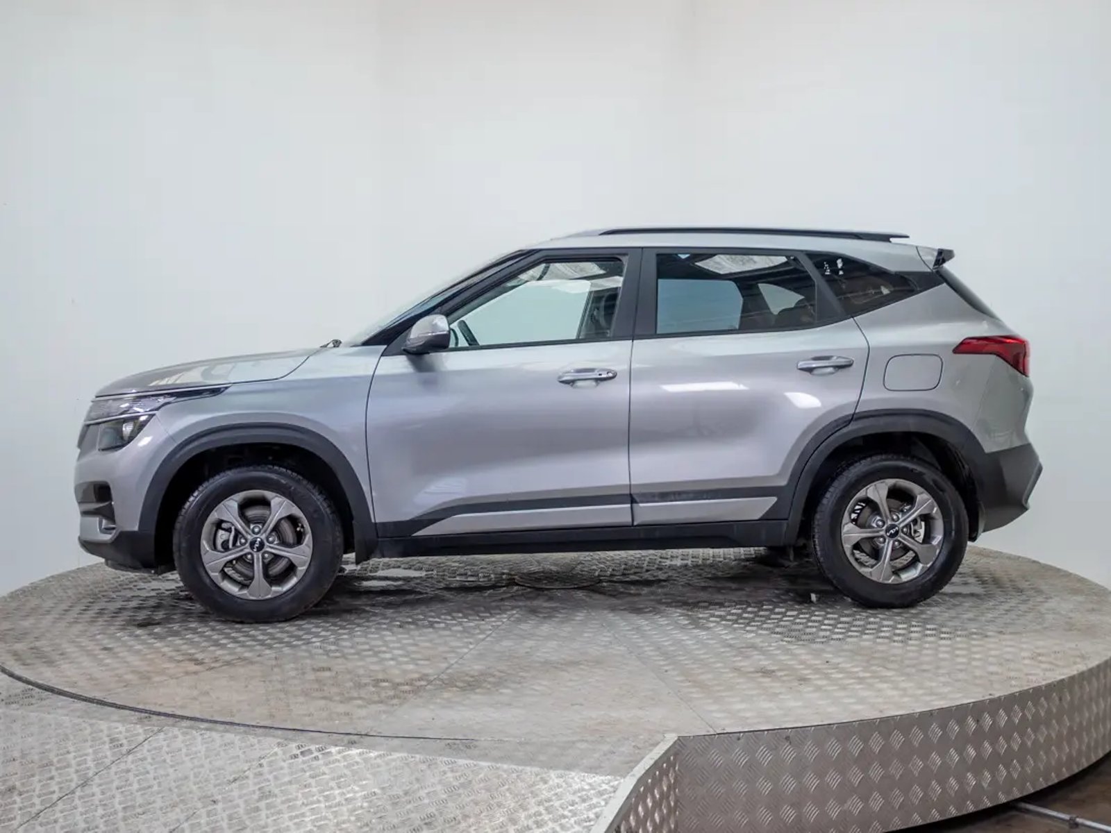 Kia SELTOS 2024 - Foto 4 de 20