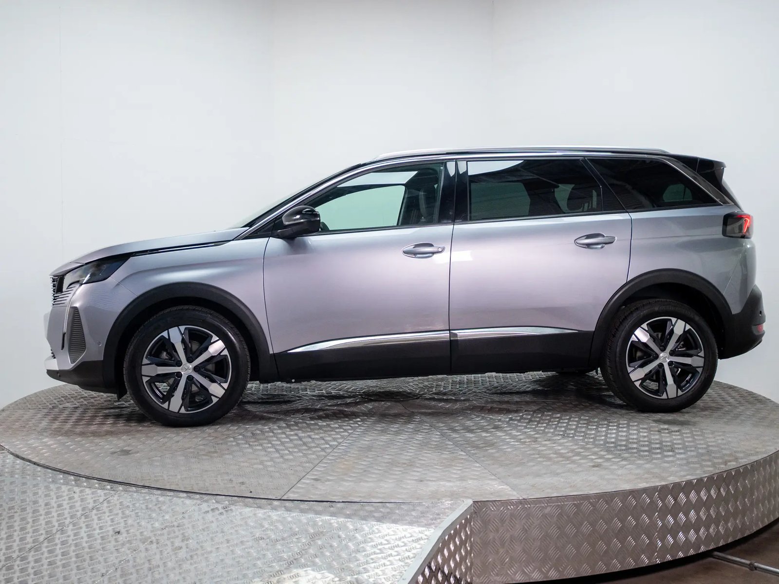 Peugeot 5008 2025 - Foto 4 de 18