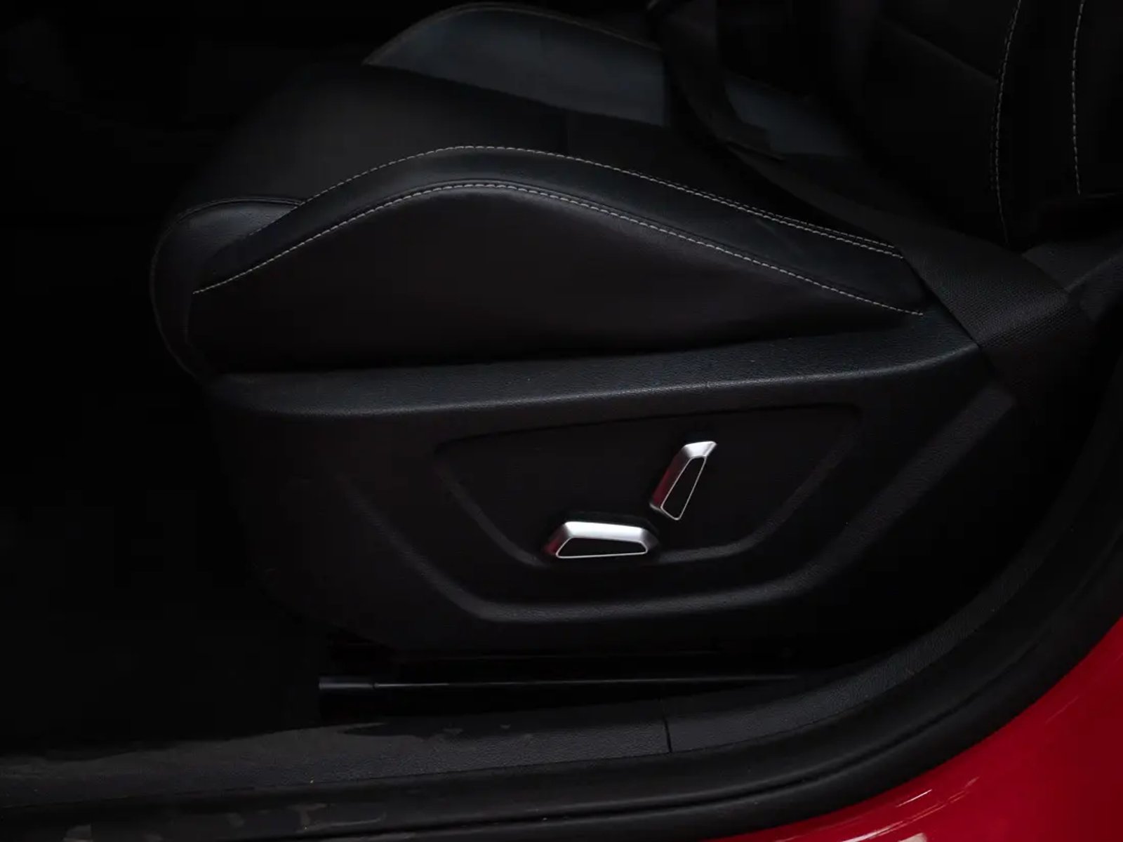 Geely COOLRAY 2023 - Imagen 13 de 19