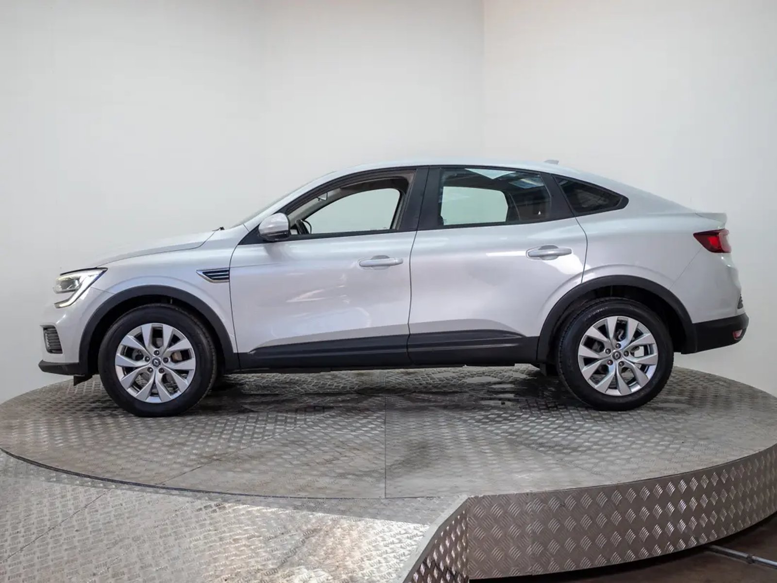 RENAULT ARKANA 2022 - Imagen 5 de 18