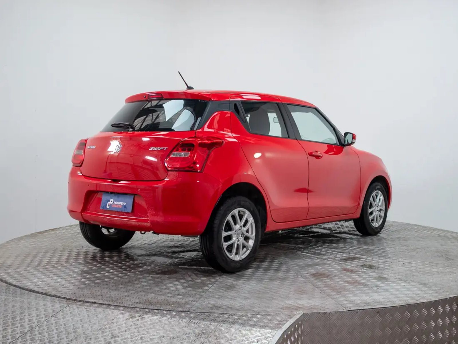 Suzuki SWIFT 2023 - Imagen 12 de 19