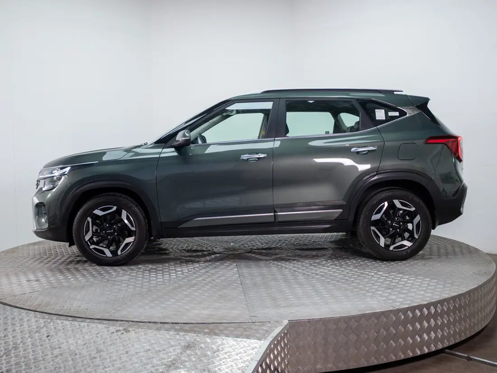 Kia SELTOS 2025 - Foto 4 de 19