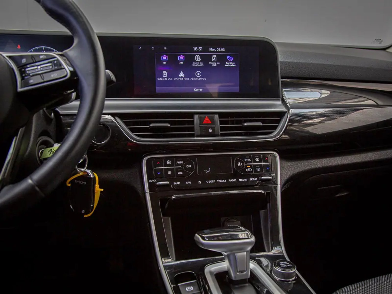 KIA SELTOS 2024 - Imagen 14 de 17