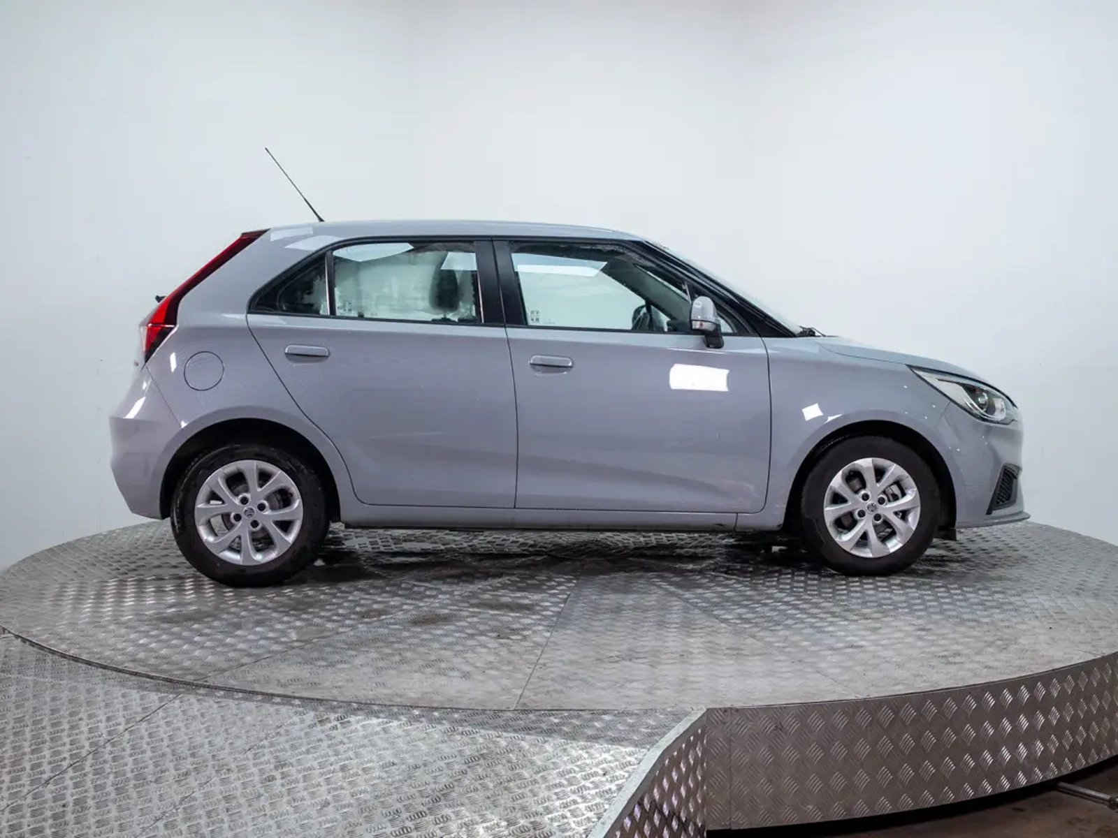 MG 3 2025 - Imagen 8 de 16