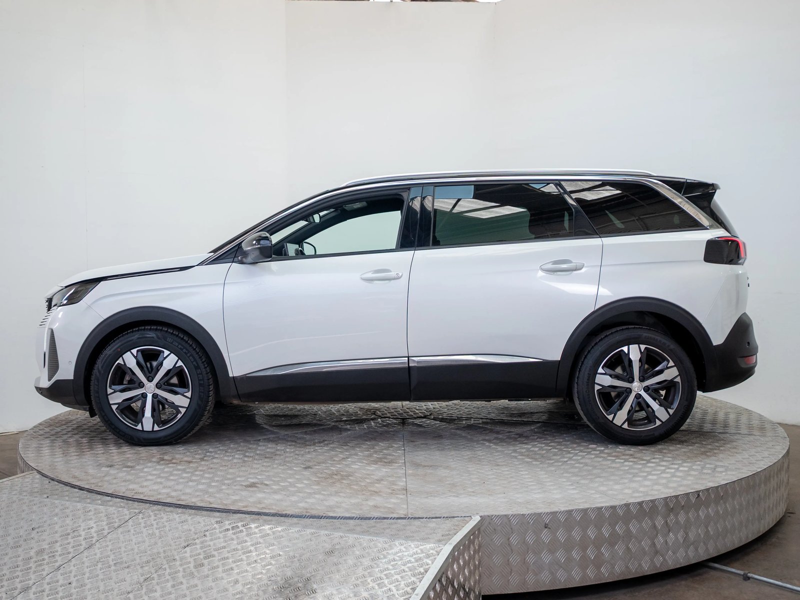 Peugeot NUEVO 5008 2023 - Foto 4 de 19