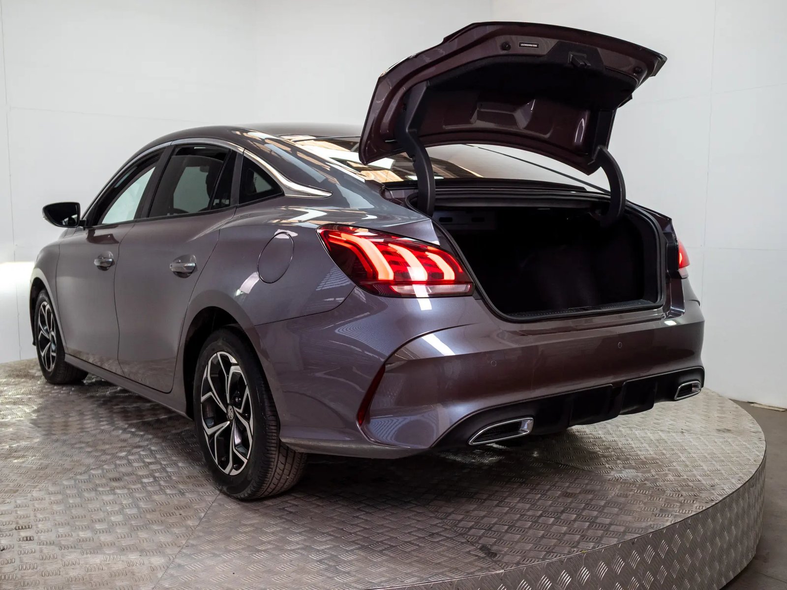 MG GT 2022 - Imagen 12 de 20