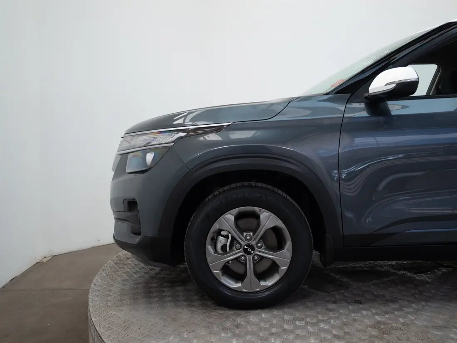 Kia SELTOS 2022 - Imagen 16 de 18