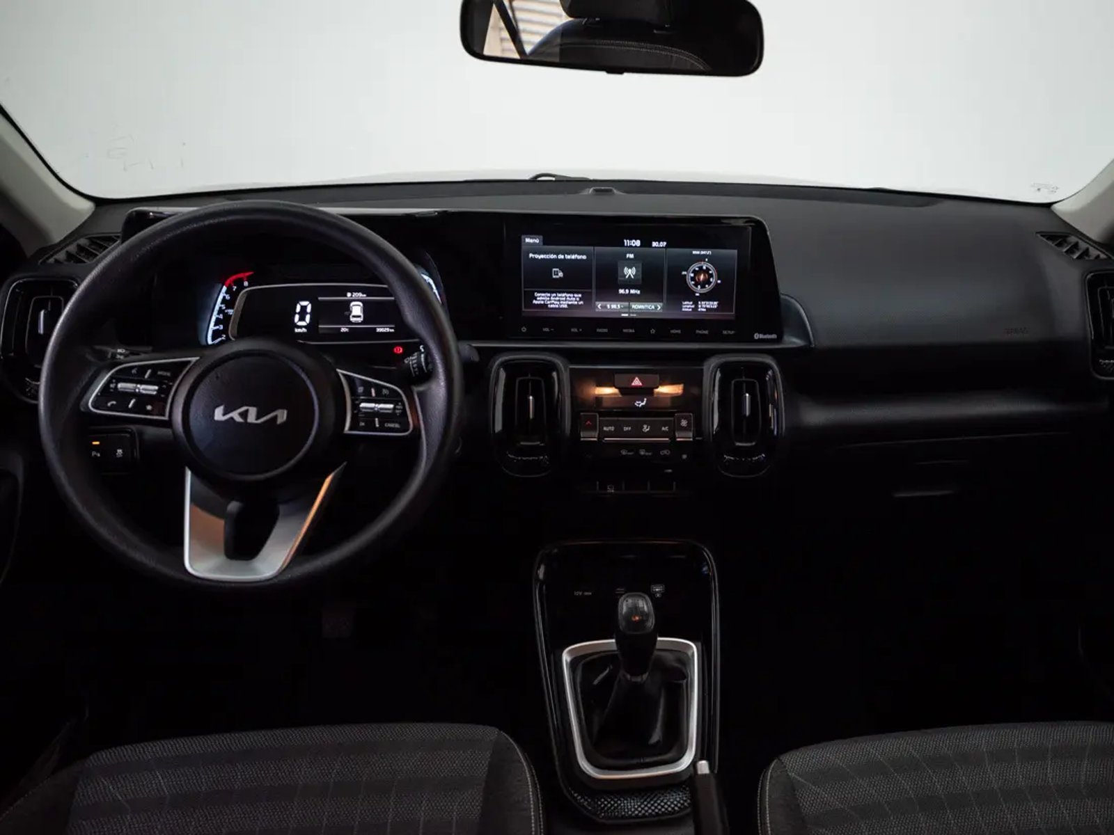 Kia SONET 2023 - Imagen 15 de 20
