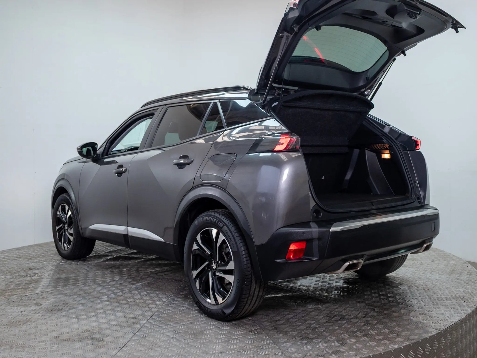 PEUGEOT 2008 2022 - Imagen 11 de 17