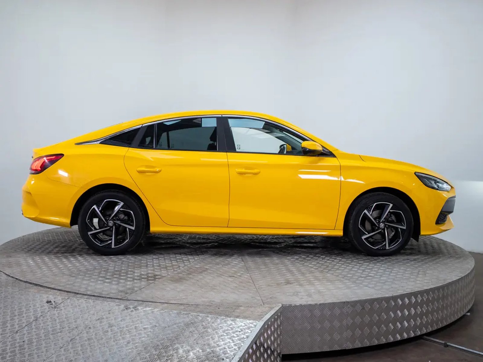 MG GT 2023 - Imagen 8 de 20