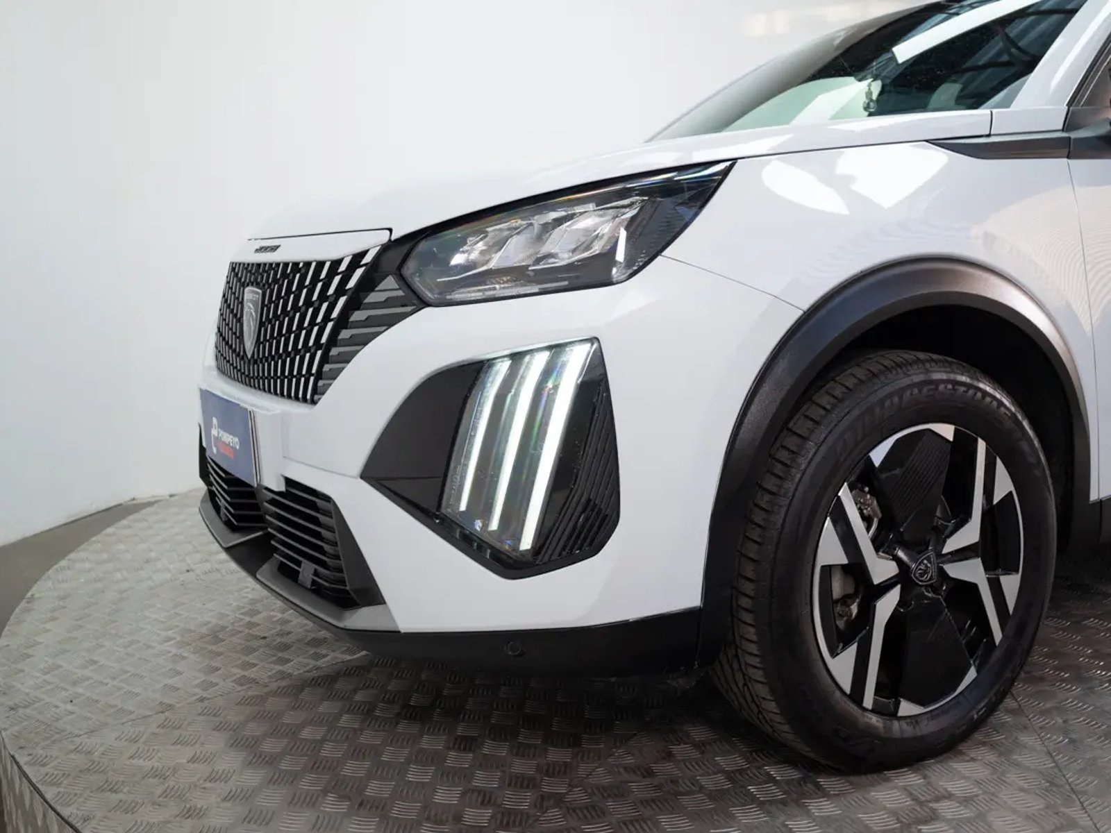 PEUGEOT 2008 2025 - Imagen 10 de 19