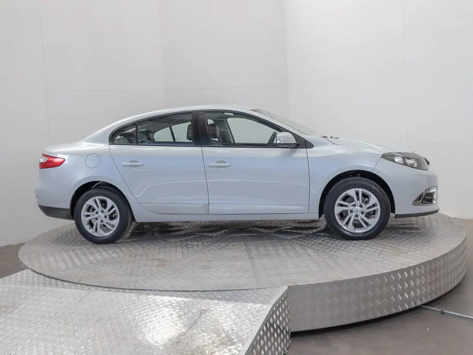 RENAULT FLUENCE 2019 - Imagen 15 de 15