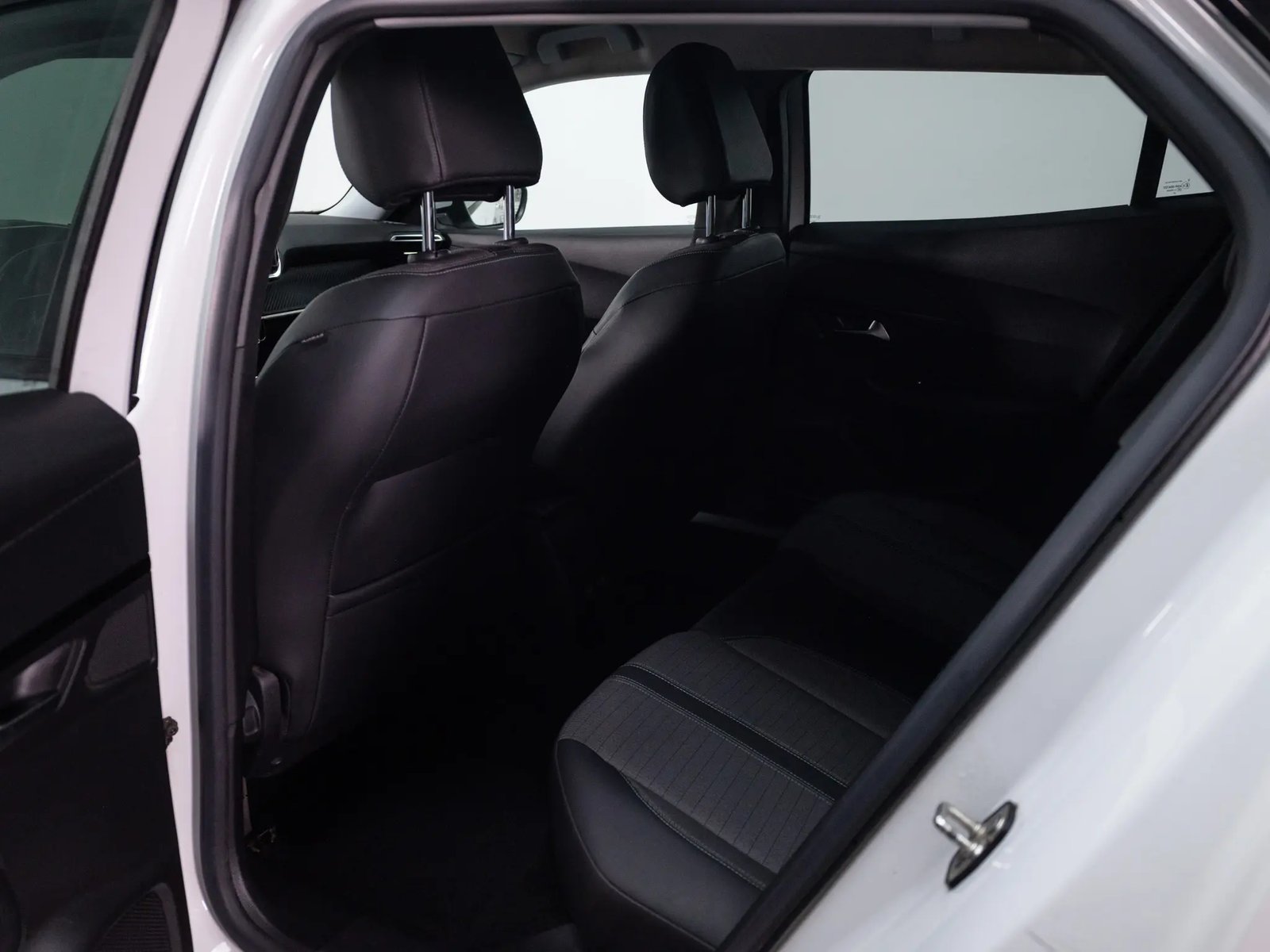 Peugeot 2008 2021 - Imagen 14 de 19