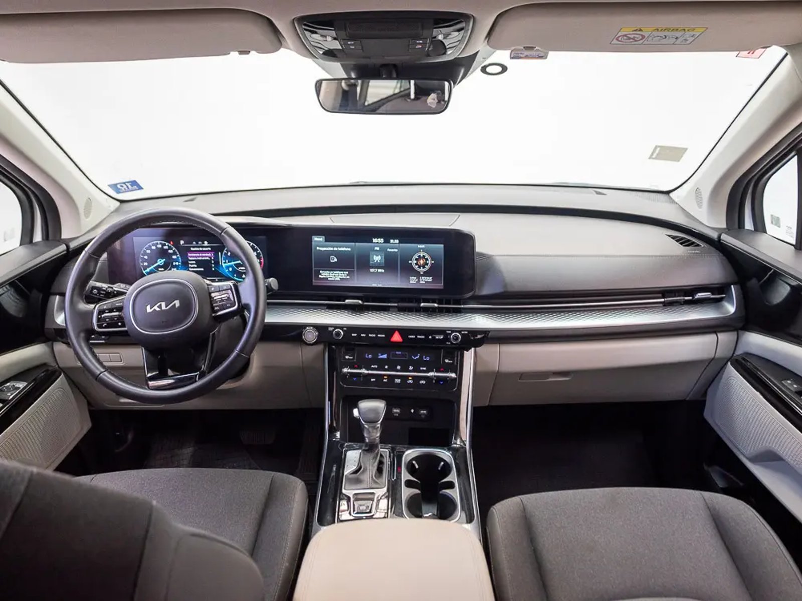 KIA CARNIVAL 2024 - Imagen 16 de 19