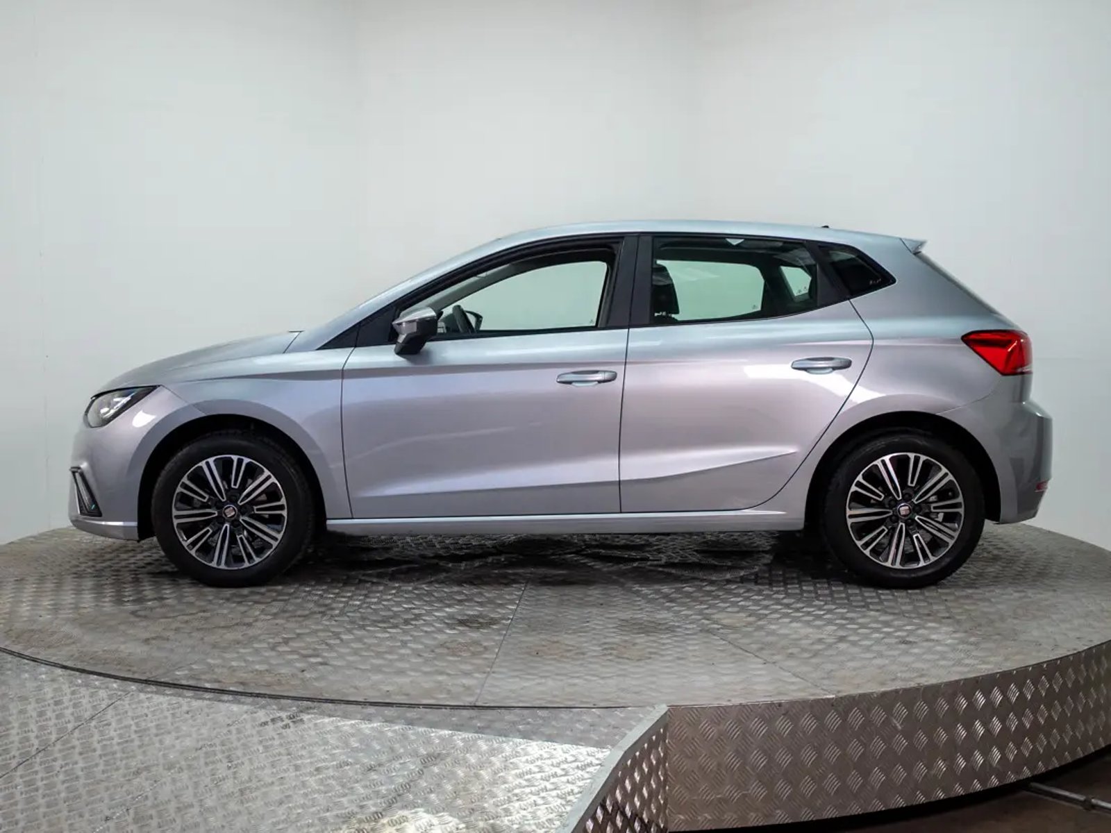 SEAT IBIZA 2023 - Imagen 5 de 19