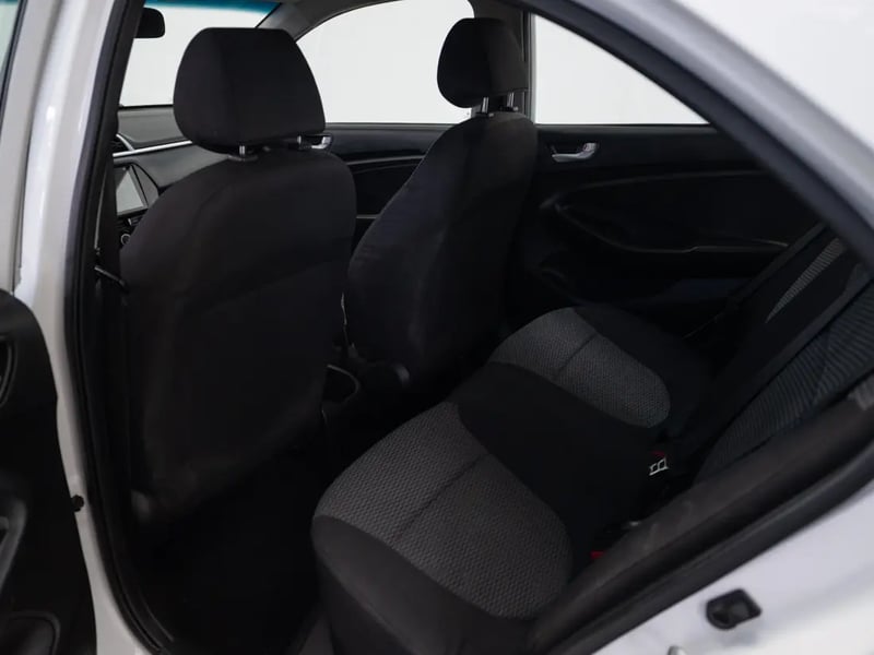 Hyundai VERNA 2022 - Imagen 14 de 20