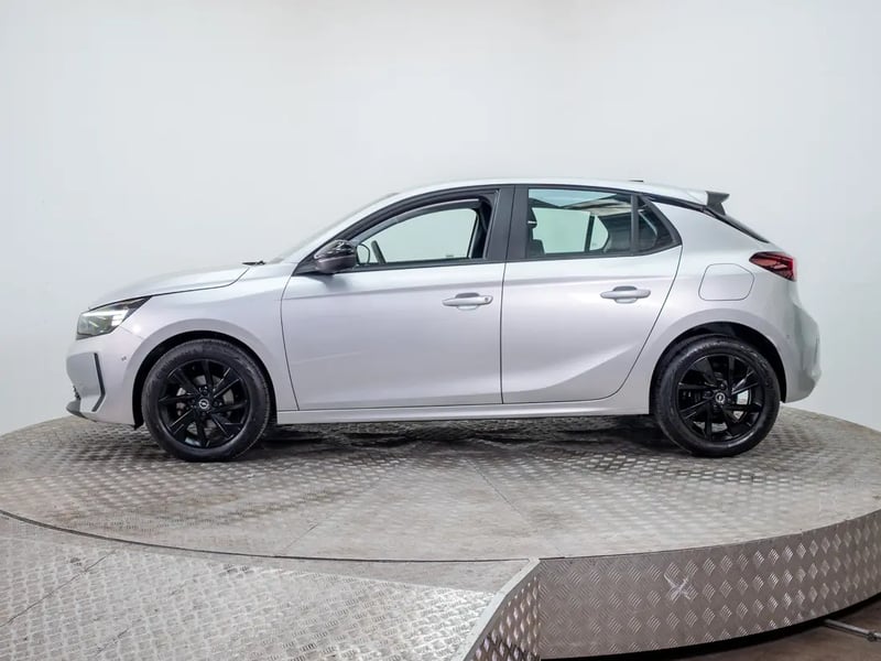 Opel CORSA 2024 - Imagen 5 de 17