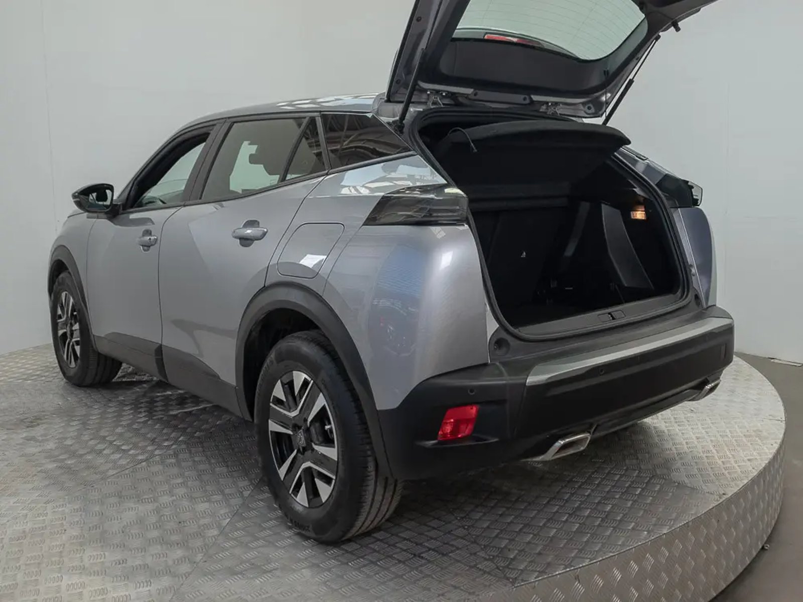 PEUGEOT 2008 2024 - Imagen 9 de 13
