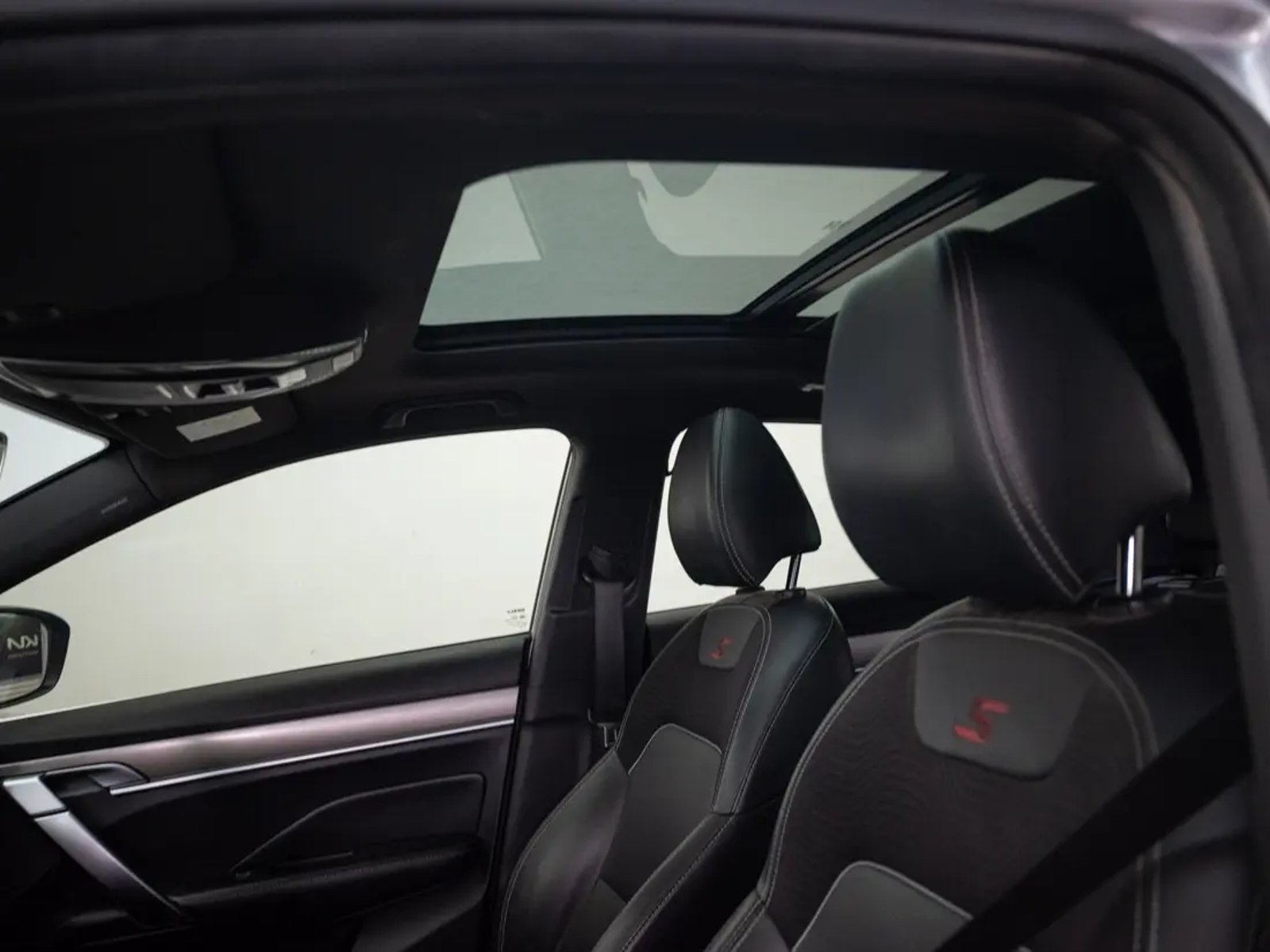 Geely COOLRAY 2022 - Imagen 17 de 20