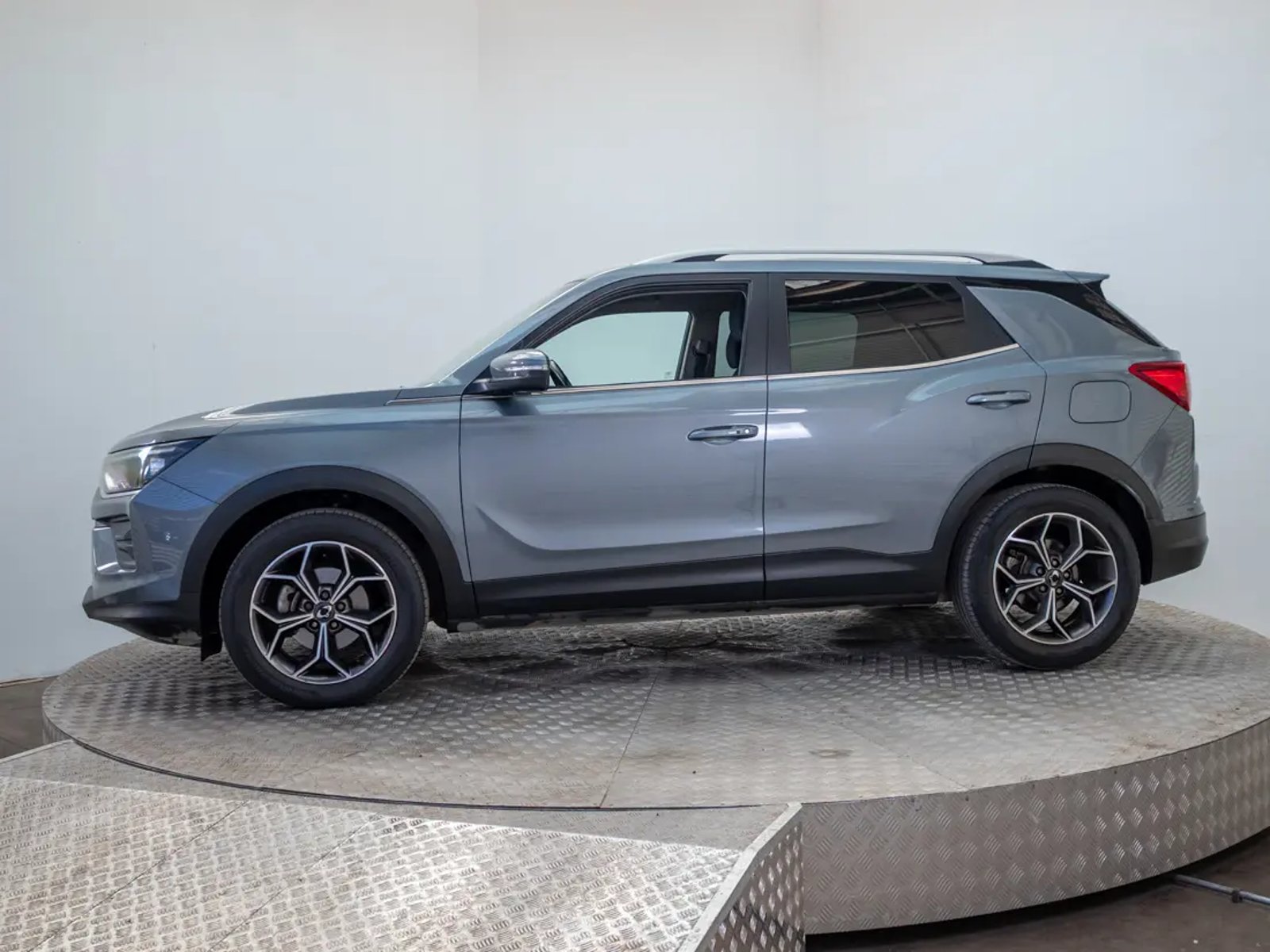 SsangYong KORANDO 2024 - Imagen 5 de 20