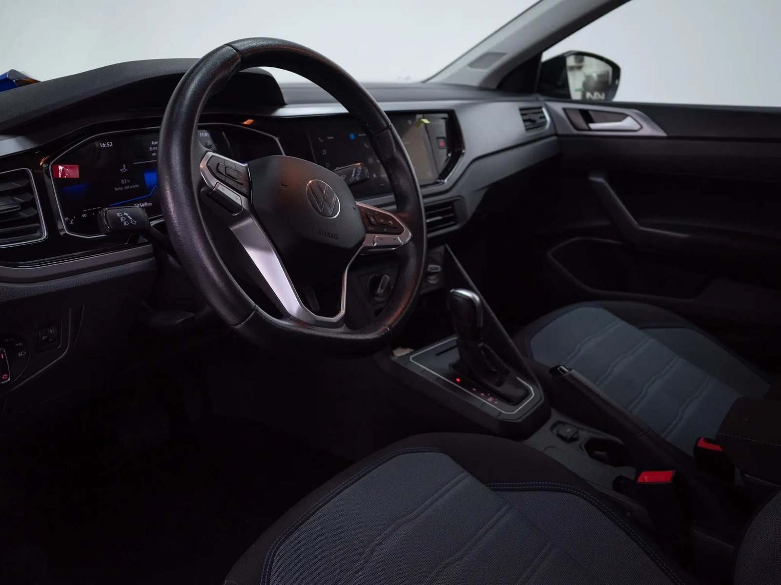VOLKSWAGEN NIVUS 2023 - Imagen 11 de 19
